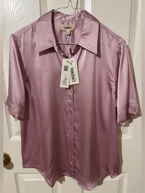 L’Agence Ellah short sleeve silk blouse in Pale Orchid Medium